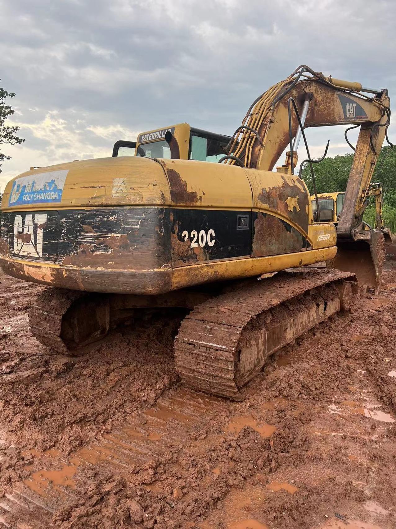 320C CAT Excavator in good condition wetland excavator boat cat320C CAT320D for sale at a low price