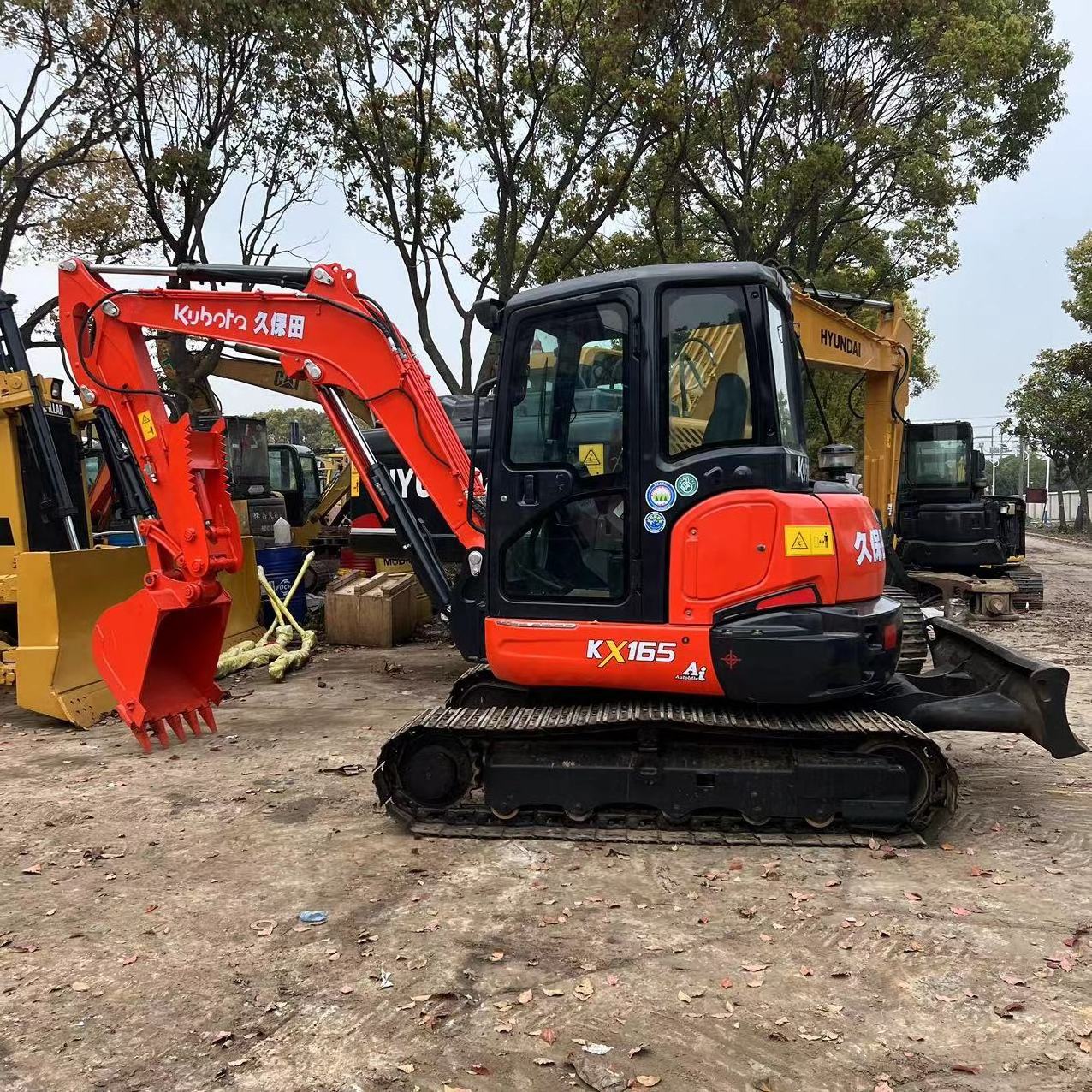 Good condition KUBOTA used mini excavator KX165-5  Japan imported second hand digger KX165-5 in yard on hot sale