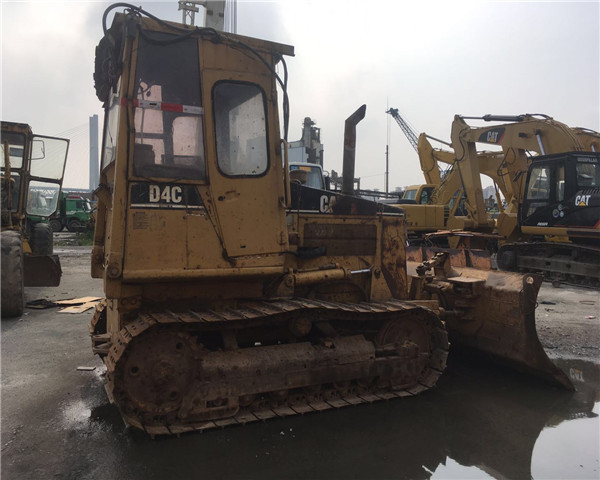 Used bulldozer D4C mini dozer Japan made for sale