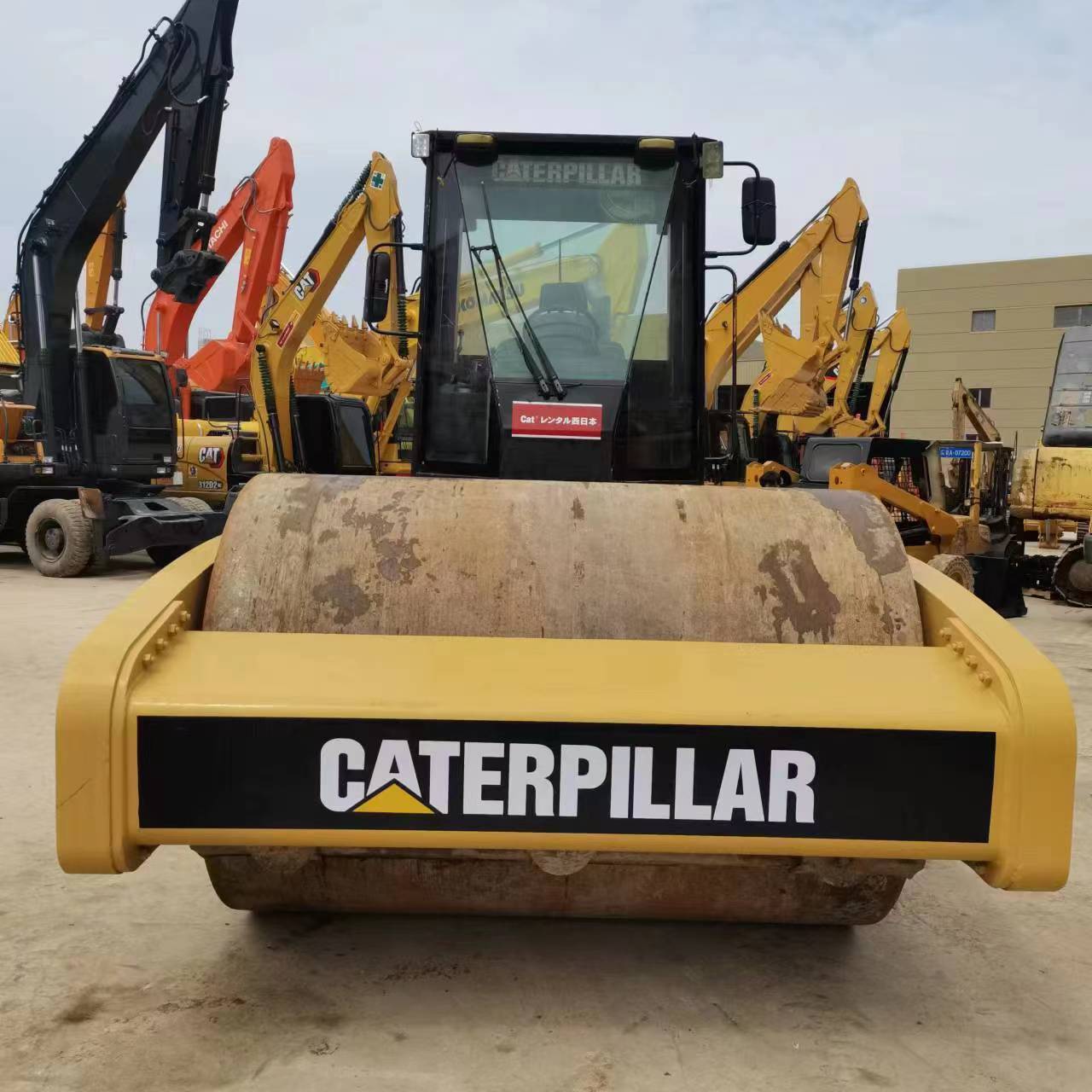 Japan Original CAT Used Mini Static Road Roller Compactor CS-683E Machine Caterpillar CS683E Vibratory Smooth Single Drum Roller