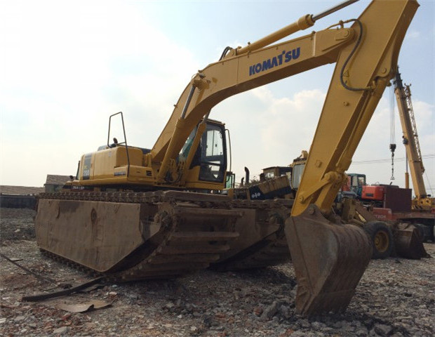 secondhand amphibious excavator   pc200-7 for water excavator