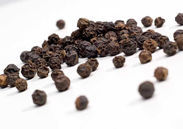 HIGH QUALITY BLACK PEPPER  AT RIGHT PRICE - Dried Black Pepper from Vietnam - Black Pepper at Competitive Price