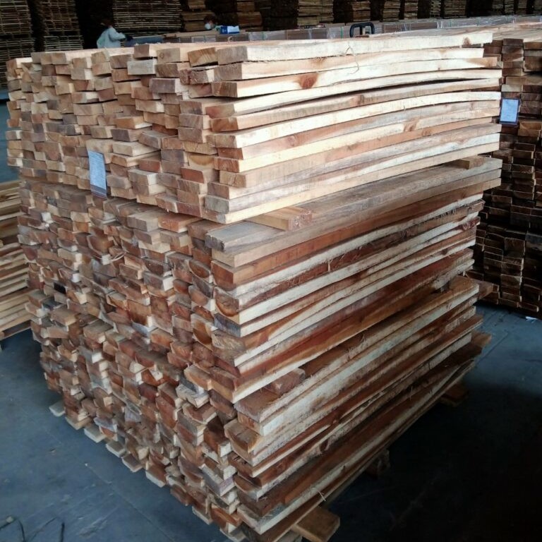 2023 100% natural Solid Acacia wood logs for making pallet and furniture High Quality Low Tax for sale Cheap Price