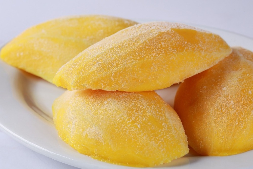 FROZEN MANGO FRUIT/ MANGO FRUIT SLICED/ WHATSAPP +84 845639639