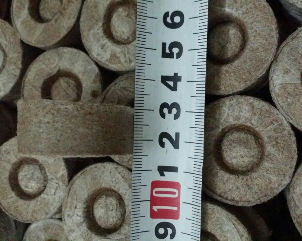 Coconut Discs / COCO PEAT/ COCO COIR BRICK FOR PLANTING whatsapp +84-845-639-639