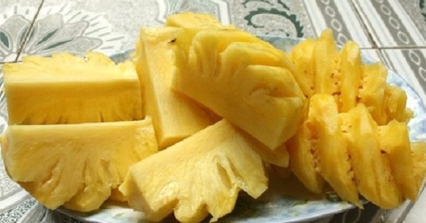 Pineapple in tin/canned pineapple (tidbits/cubes/crushed/slices pineapple)