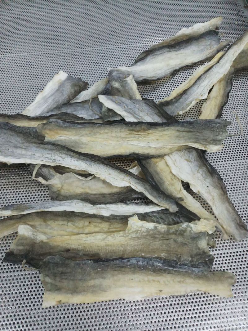 DRIED FISH SKIN FOR SNACK / WHATSAPP +84 896611913 ( LAURA)