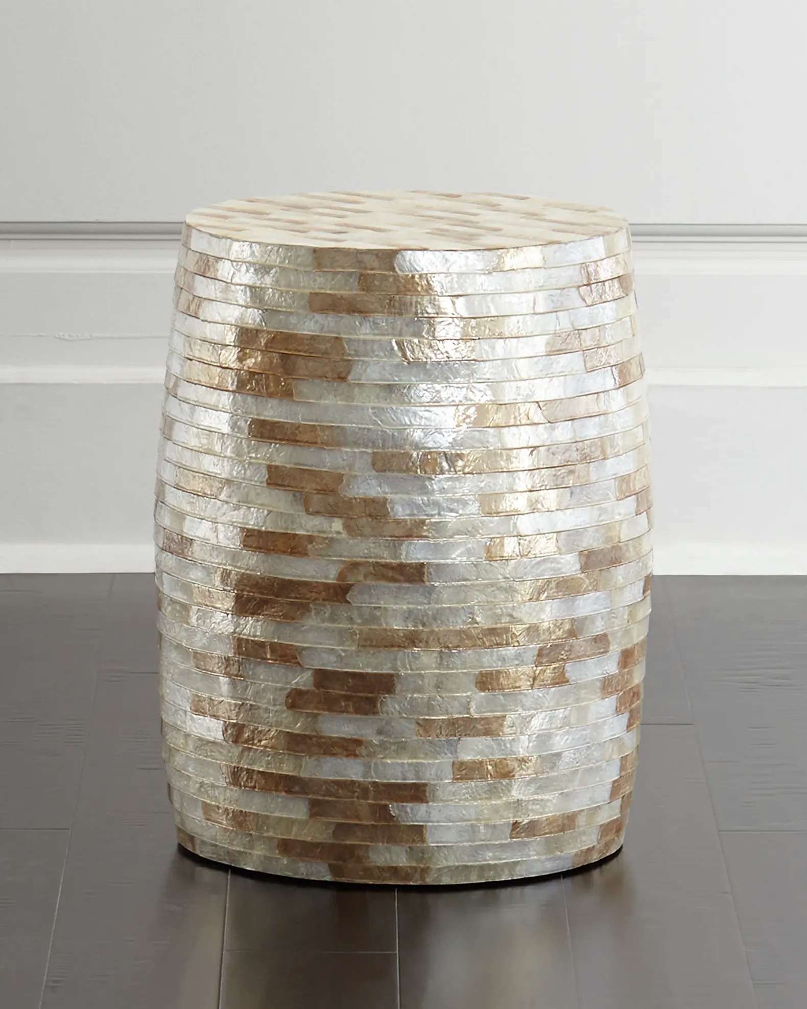 Best Collection Exotic Handcrafted Lacquer Shell Coating Carved Mother Of Pearl Stool Nightstand From Vietnam