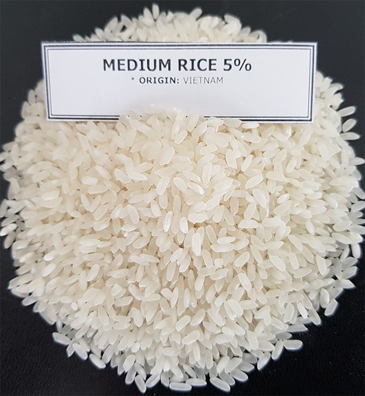 MEDIUM GRAIN WHITE RICE 5% BROKEN, VIETNAMESE RICE , HIGH QUALITY, REASONABLE PRICE - WA: 84917916369 (MS.TINA)