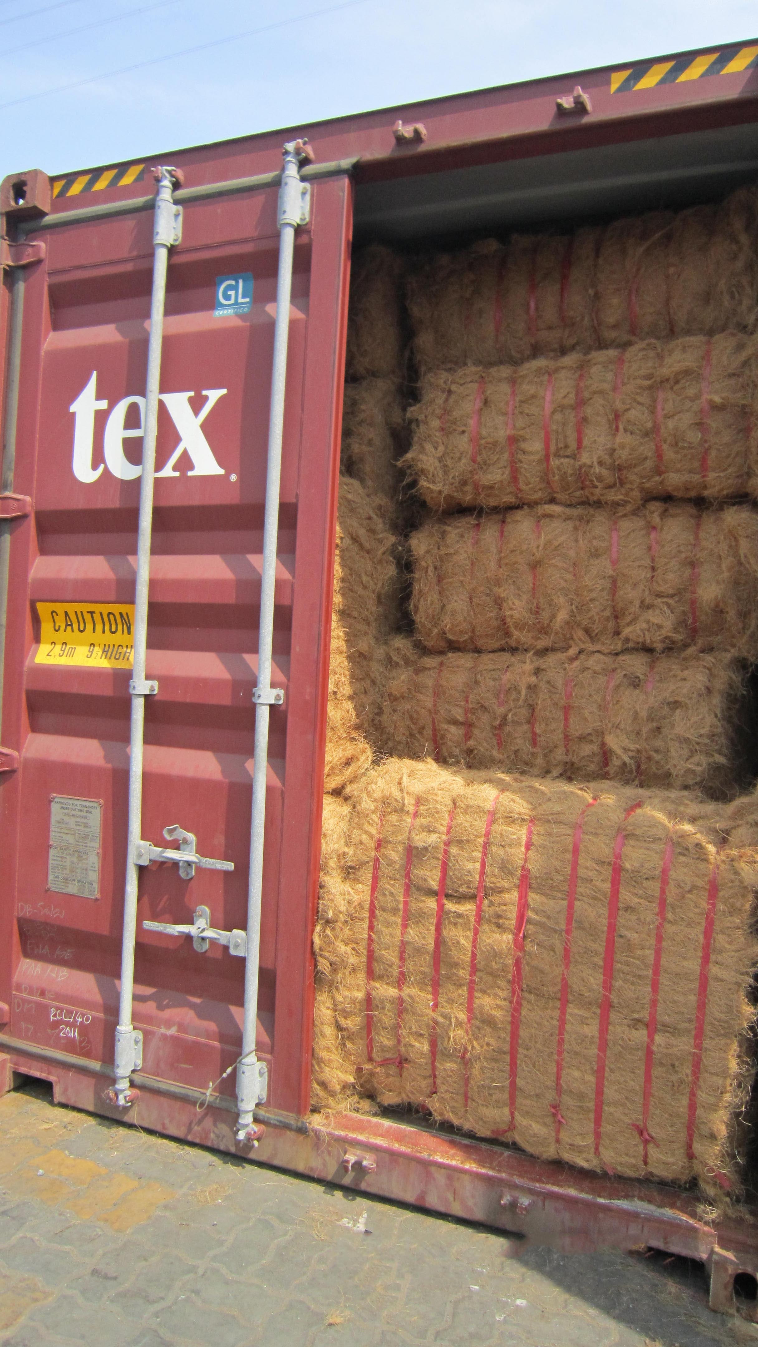 TOP GRADE VIETNAM COCONUT FIBER - COCONUT COIR For Microgreens Cheap price BULK Quantity FOR RAW MATERIAL