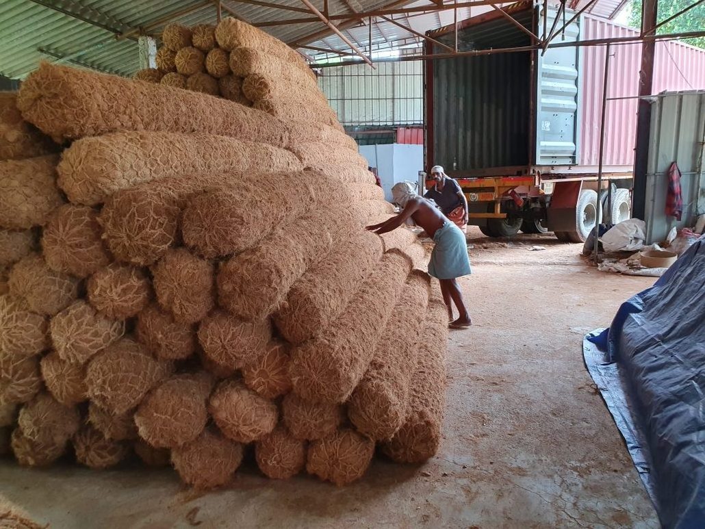 VN supplies top-quality coconut coir logs for Erosion Control wholesale export competitive prices from Vigifarm