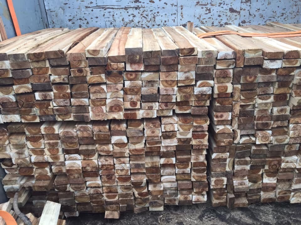 ACACIA WOOD - TIMBER WITH SMOOTH SURFACE