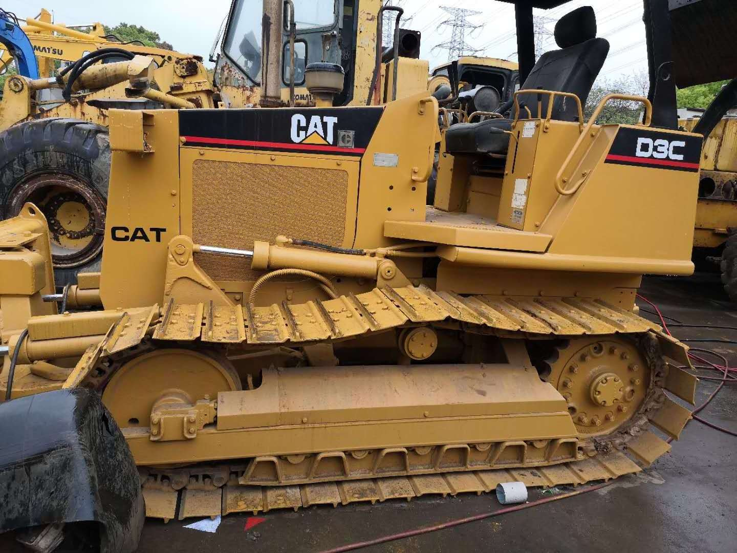 Used CAT D3C Dozer Second Hand Cheap Bulldozer CAT D3 Mini Bulldozer For Sale