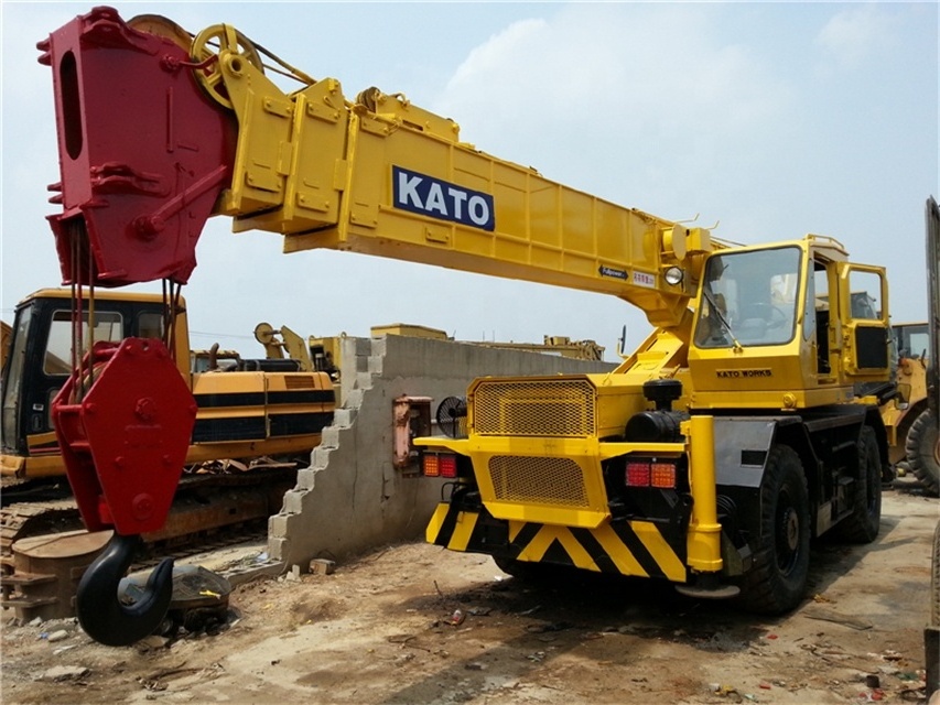 Made in Japan Used Kato KR-25H Rough Terrain Crane | Used Kato 25 Ton Truck Crane for sale