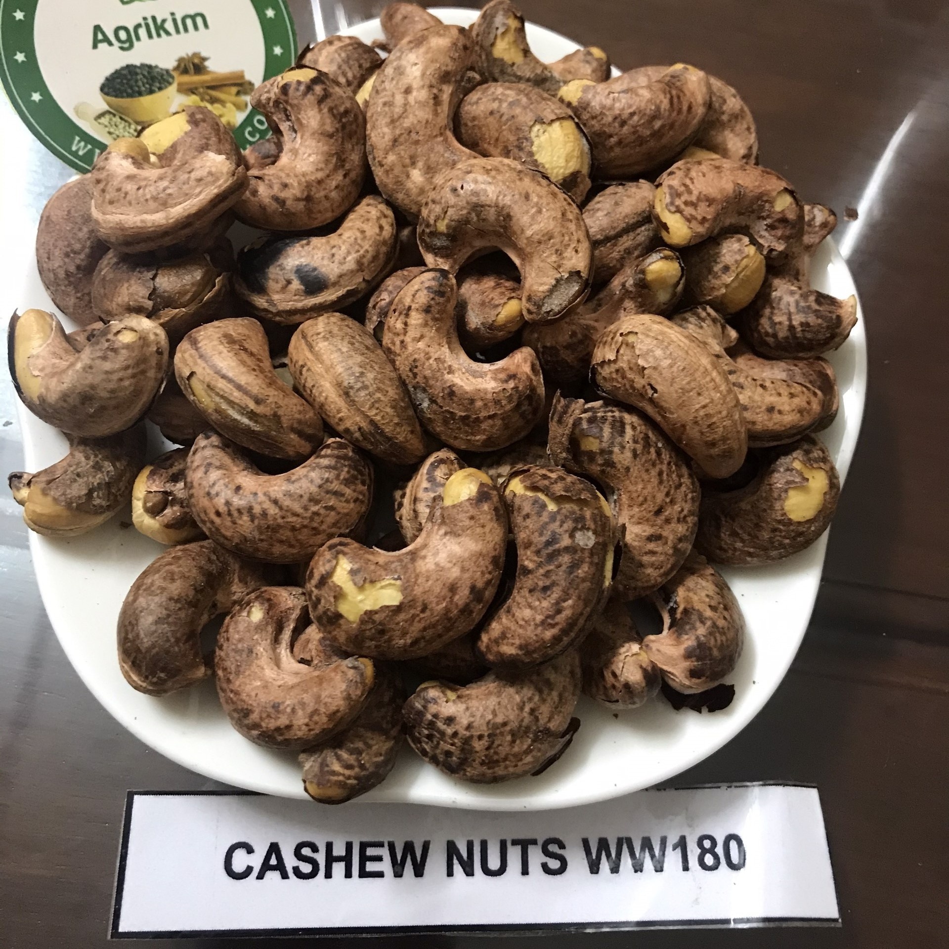 [SPECIAL DEAL] CASHEW NUTS ROASTED CASHEW NUTS ROASTED WITH SKIN CASHEW KERNEL WITH THE BEST PRICE FROM VIETNAM +84 363 565 928