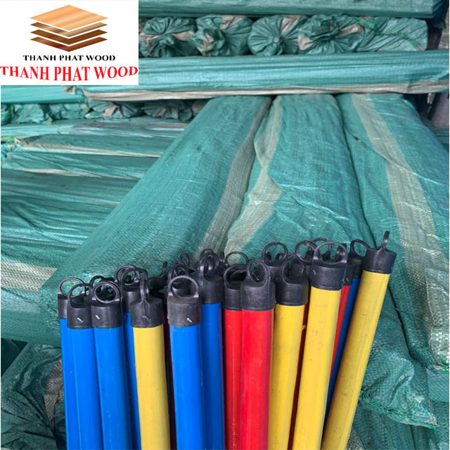 VIETNAM HIGH QUALITY SOLID WOOD STICK FLOWER PVC COASTED WOODEN BROOM HANDLES FROM VIETNAM EXPORT TO CHINA