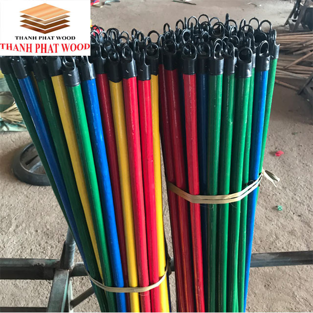 VIETNAM HIGH QUALITY SOLID WOOD STICK FLOWER PVC COASTED WOODEN BROOM HANDLES FROM VIETNAM EXPORT TO CHINA