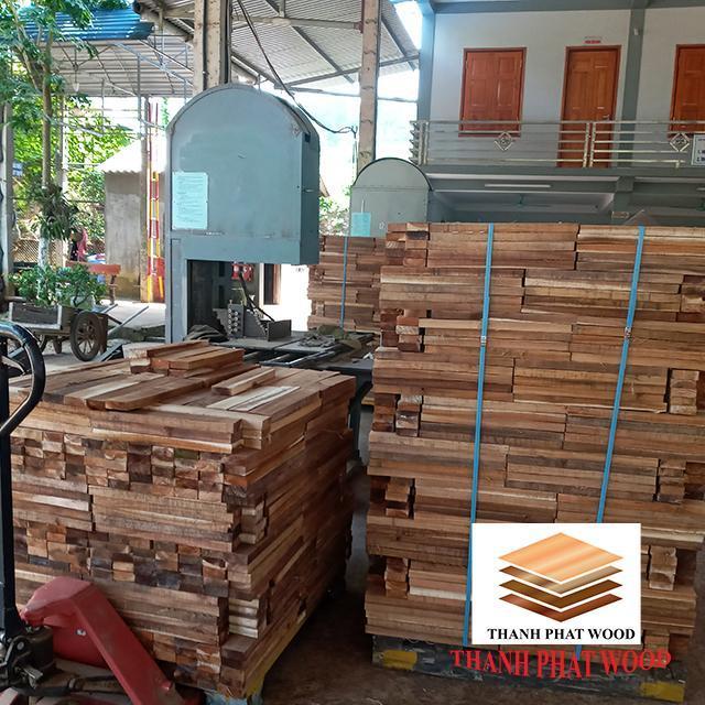 Top quality Natural Acacia Sawn Timber for Making Rubber Flooring or Pallet Export to Korea from Vietnam Best Supplier