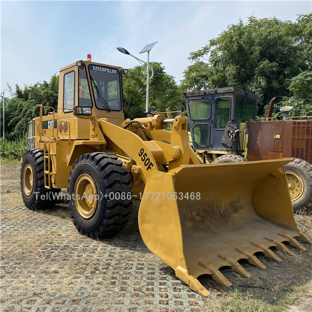 Japanese used caterpillar 950f cheap sale in shanghai and clean appearance as well powered wheels ,cat 960f fitted in farm