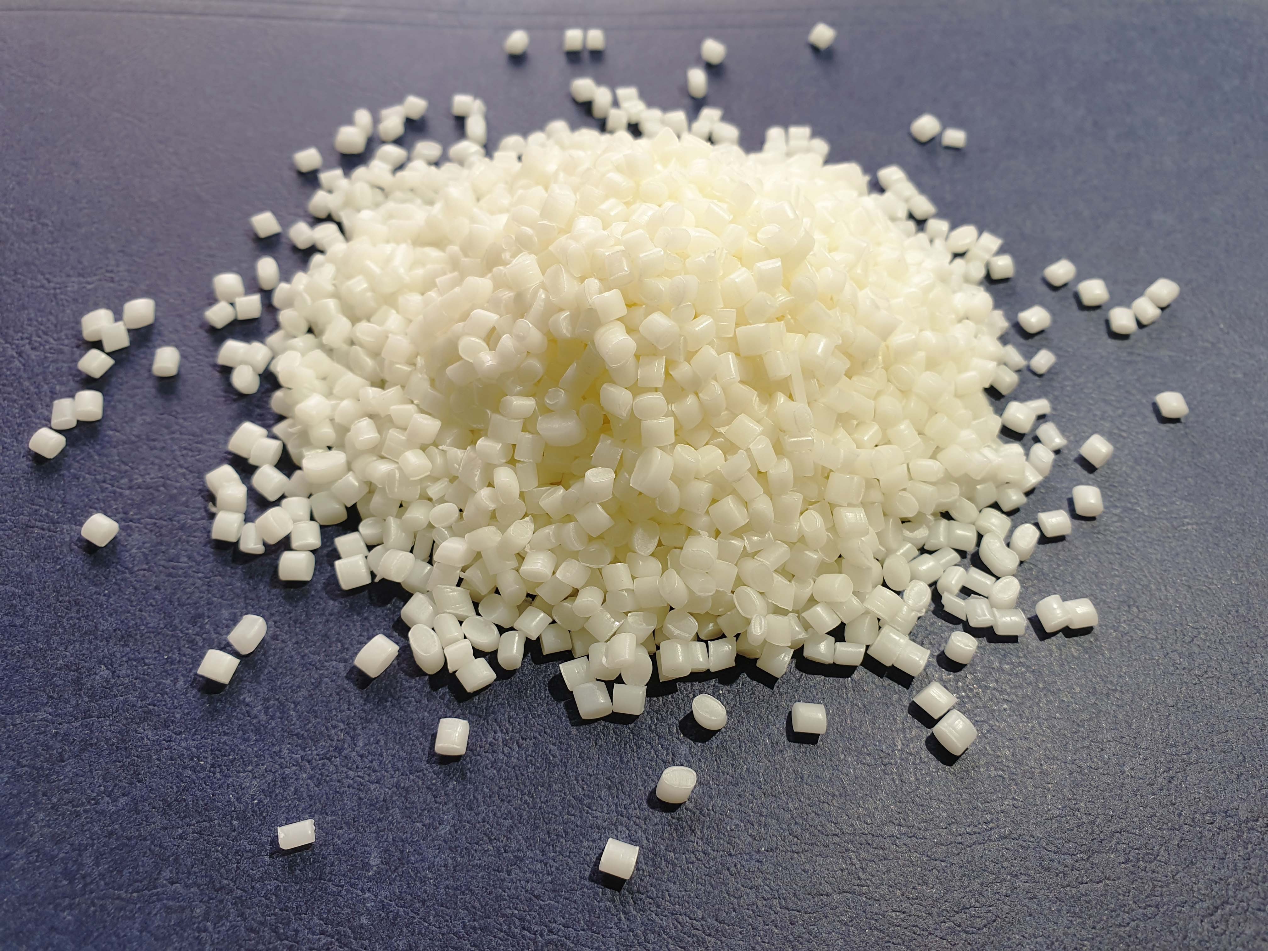 OEM Filler masterbatch High quality functional Masterbatch Antistatic Additives with white appearance