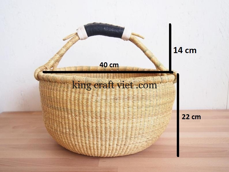 Wholesale Handwoven Navy Seagrass Bolga basket Cheap price straw picnic baskets wicker storage basket made in Vietnam