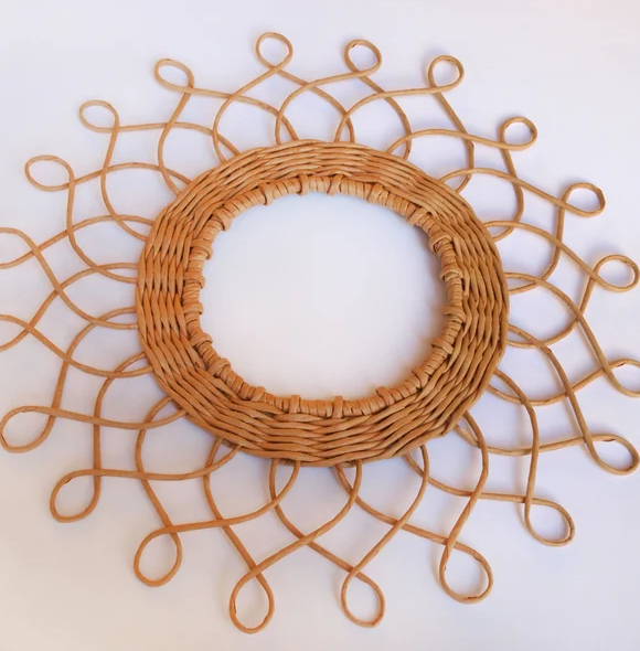 Wholesales handwicker Natural Rattan Boho rattan flower wall decor Boho Wall Decor for Home Made in Vietnam