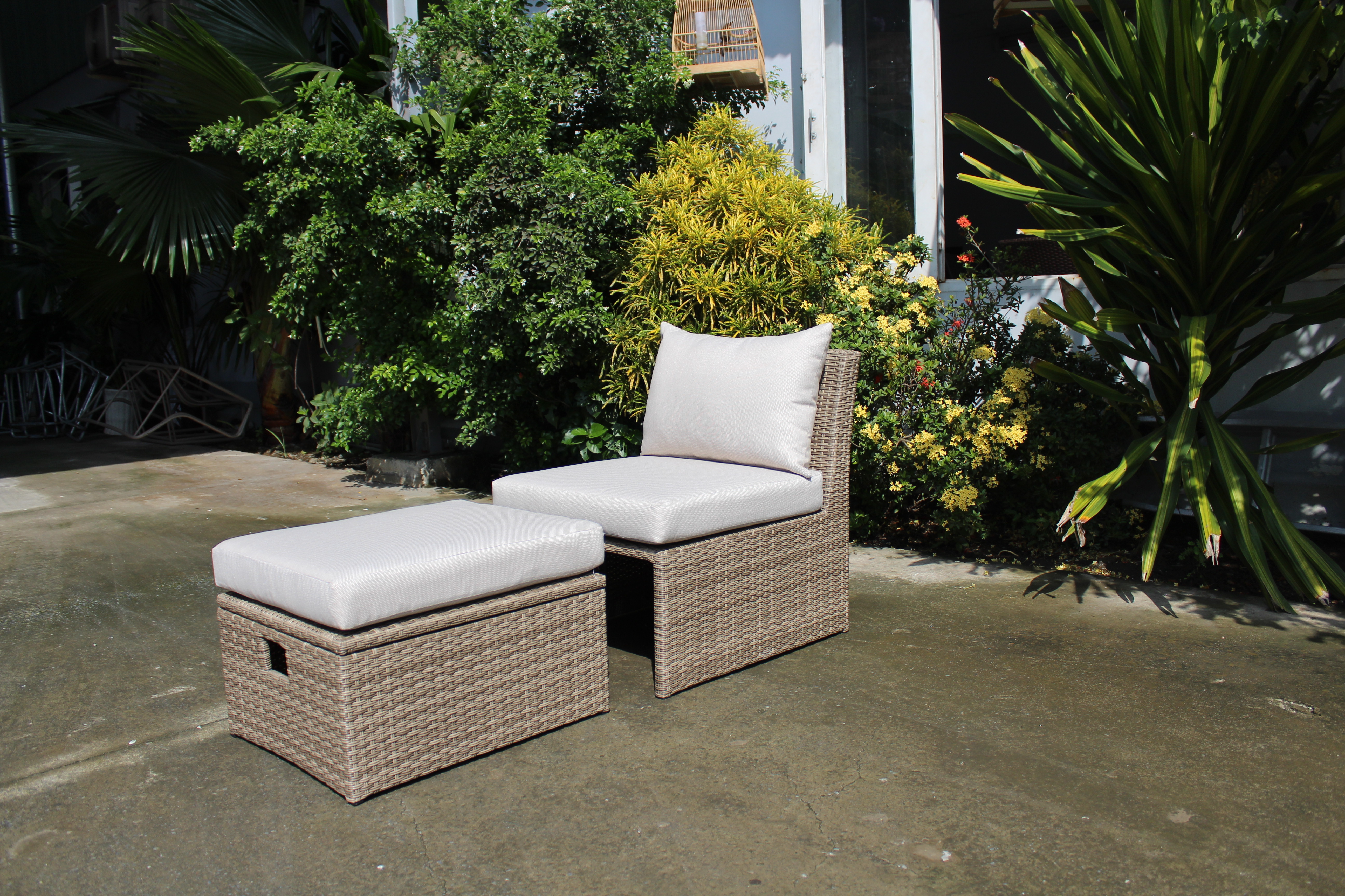 Hot Sale Modern rattan day bed Outdoor Furniture Outdoor Chaise Lounge from Viet Nam Manufacture