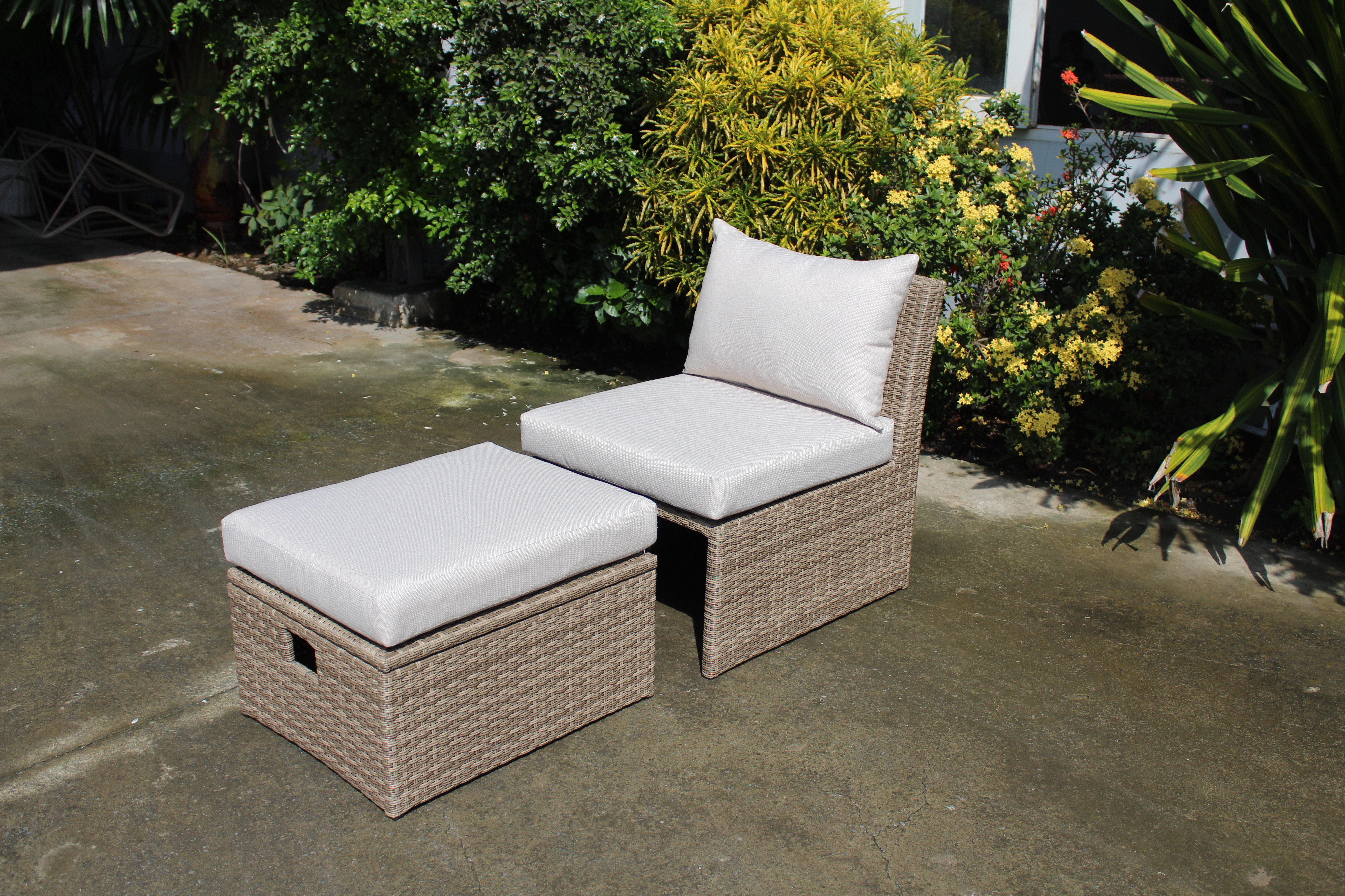 Hot Sale Modern rattan day bed Outdoor Furniture Outdoor Chaise Lounge from Viet Nam Manufacture