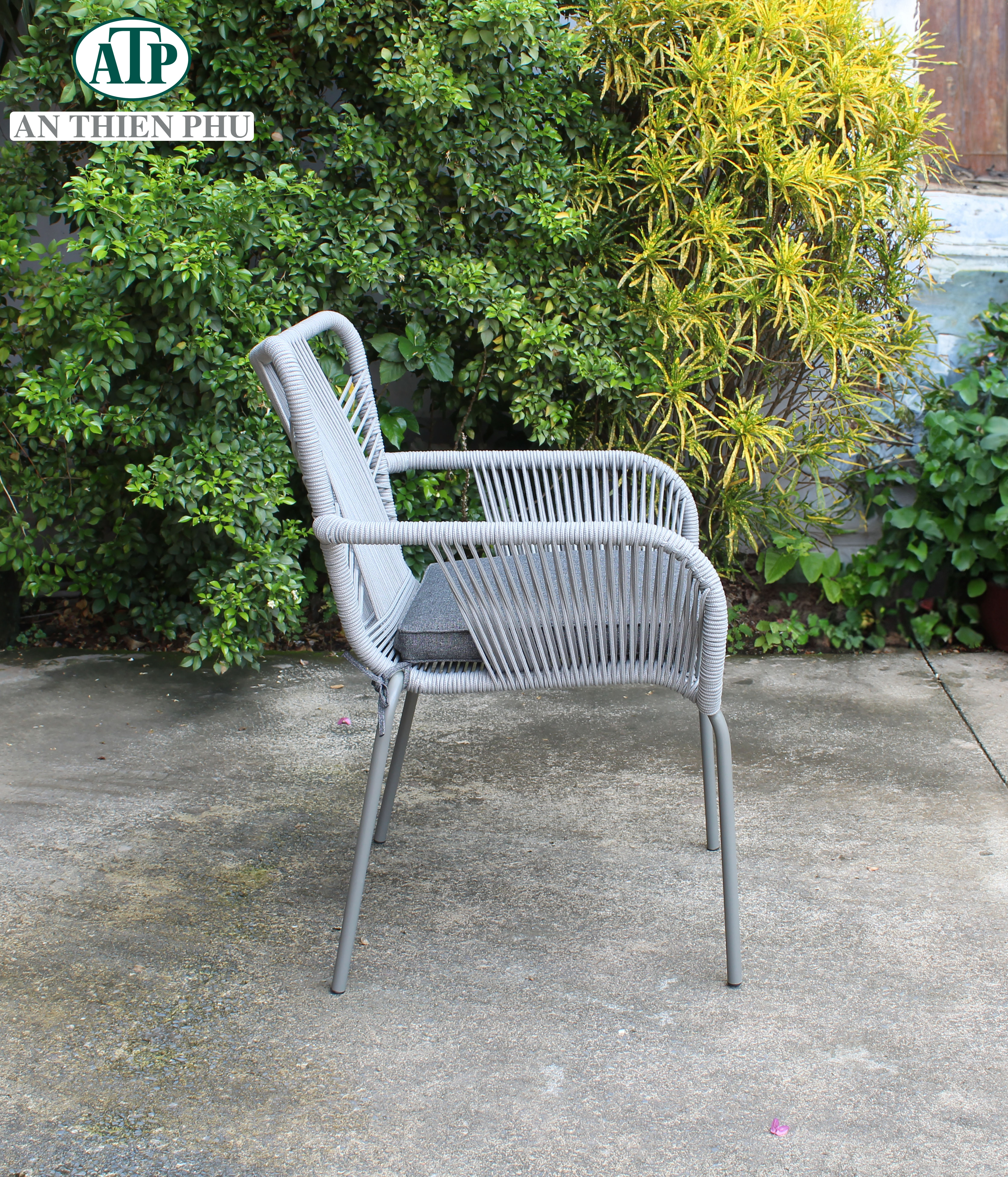 Galvanized steel with  dining chairs garden rope furniture Outdoor Modern Design made by Viet Nam manufacture