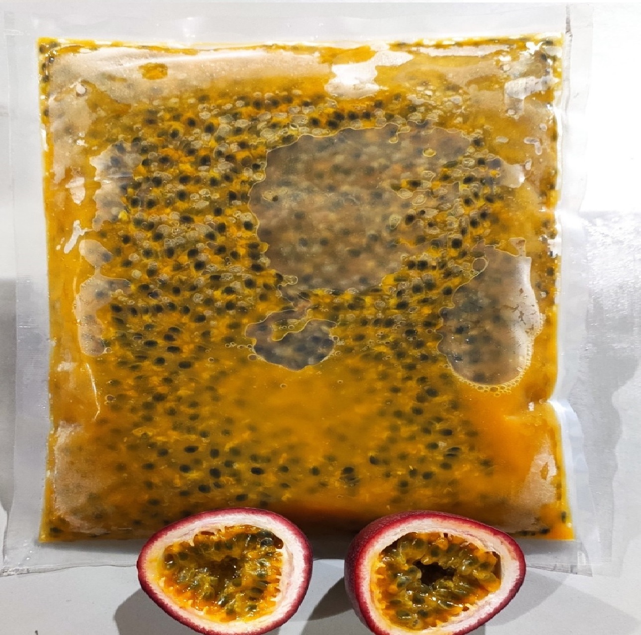 FROZEN FRUIT JUICE MADE FROM PASSION FRUIT EXPORT IN BULK