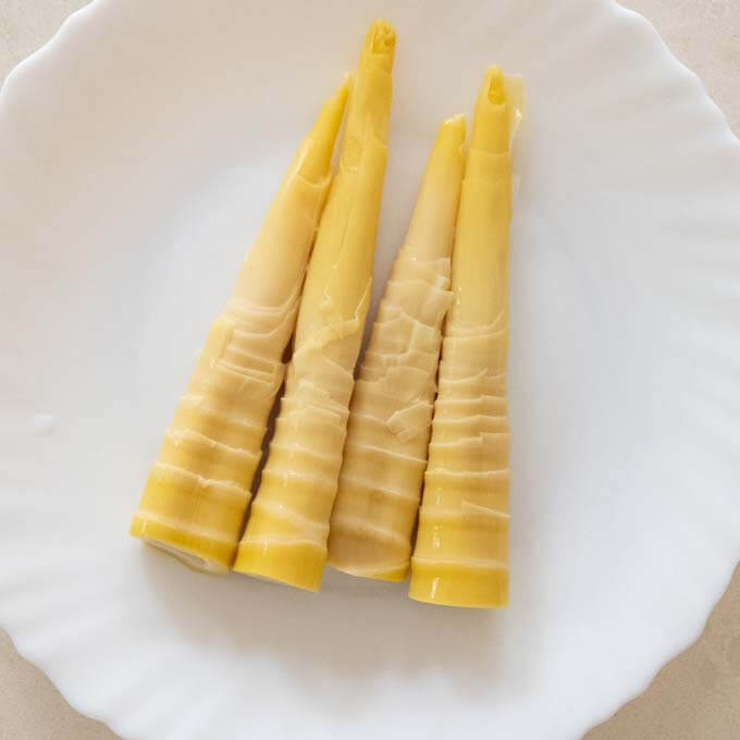 Vietnamese New Crop Delicious Canned Fresh Bamboo Shoot Whole in Brine For Cooking Asian Dishes