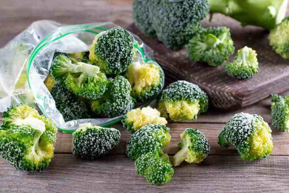 A grade green frozen broccoli florets roasted taste amazing from Vietnam