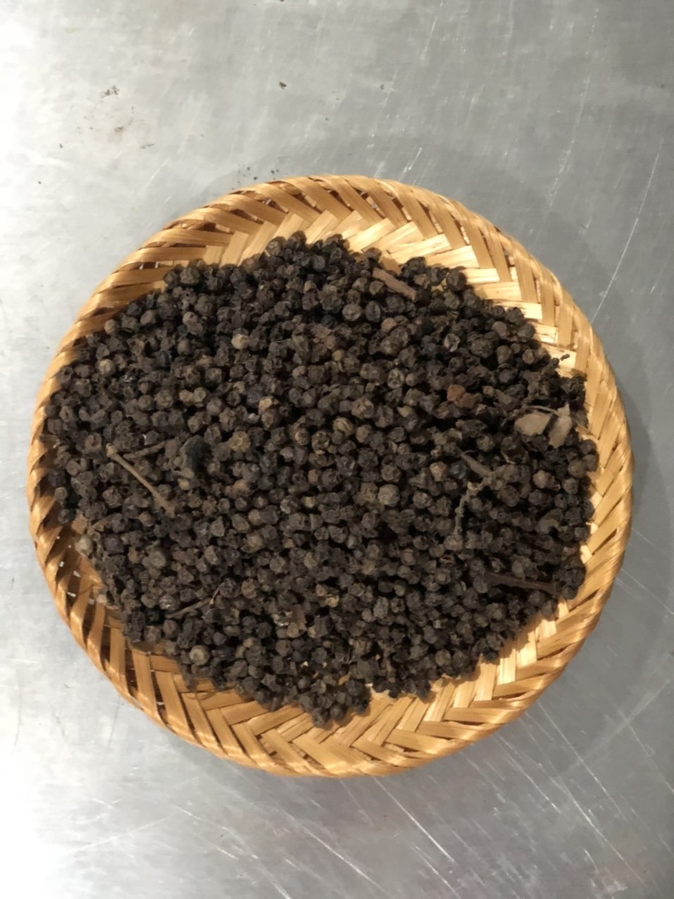 Nui Voi Factory Wholesale Black Pepper Price Spices Best Price Natural Vietnam Pepper All Size