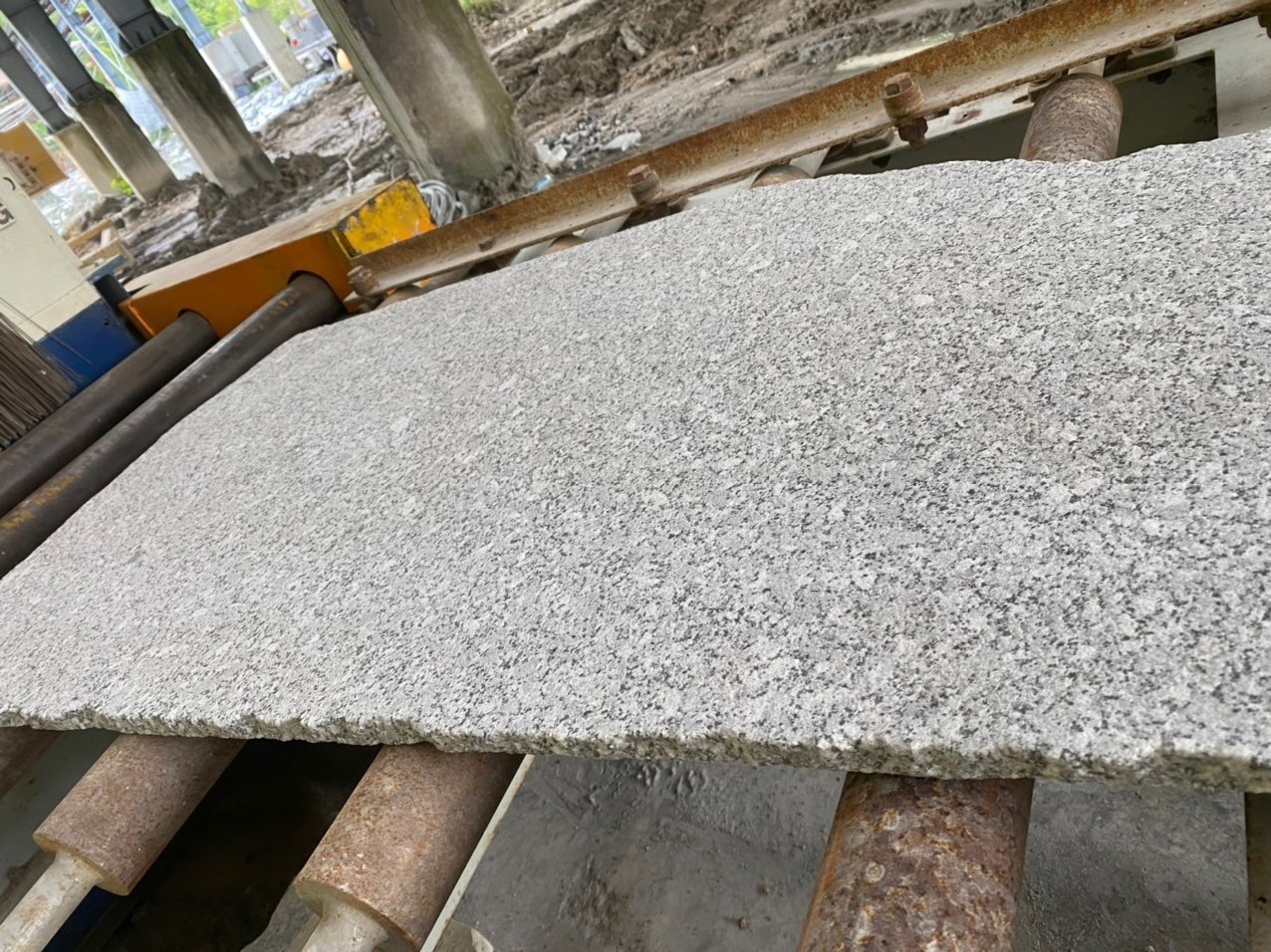 Wholesale Cheap Natural White Granite Stone Floor Tile 60X60 Prices Vietnam Granite For Flamed Granite Tile