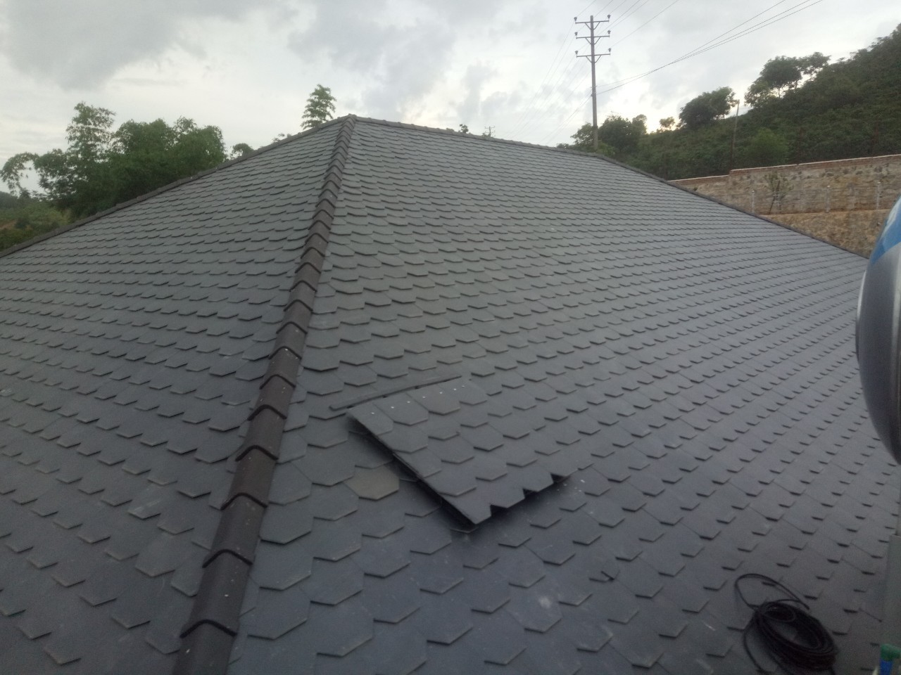 Vietnam natural black slate roofing stone made of natural Slate stone  best quality good price top sale