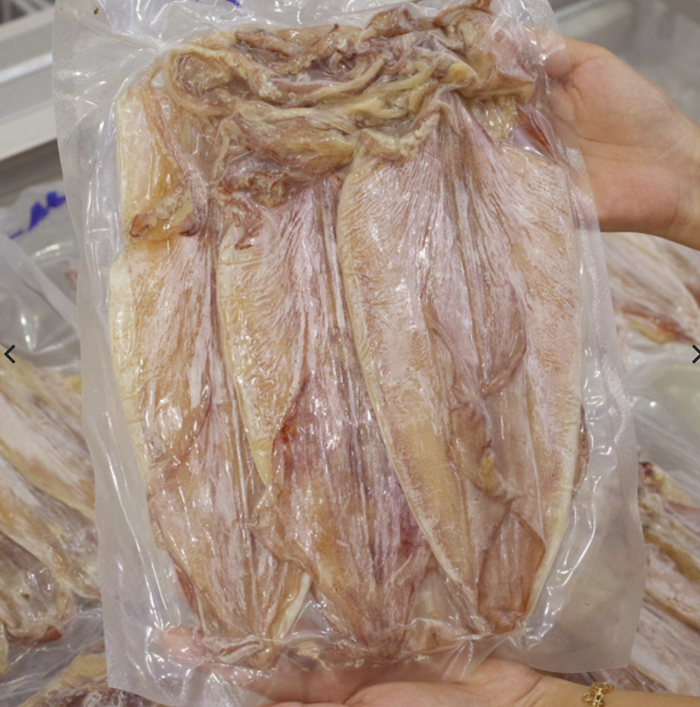 VIETNAM EXPORT HIGH QUALITY, CHEAP LOW PRICE DRY CALAMARI SQUID WHOLESALE DRIED SQUID IN BULK