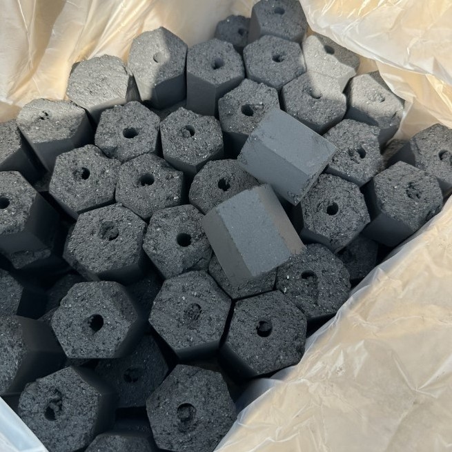 Coconut Shell Charcoal or Coconut Shell Cube Charcoal for Hookah/ Shisha Smoking from Vietnam Factory Briquette Black Charcoal