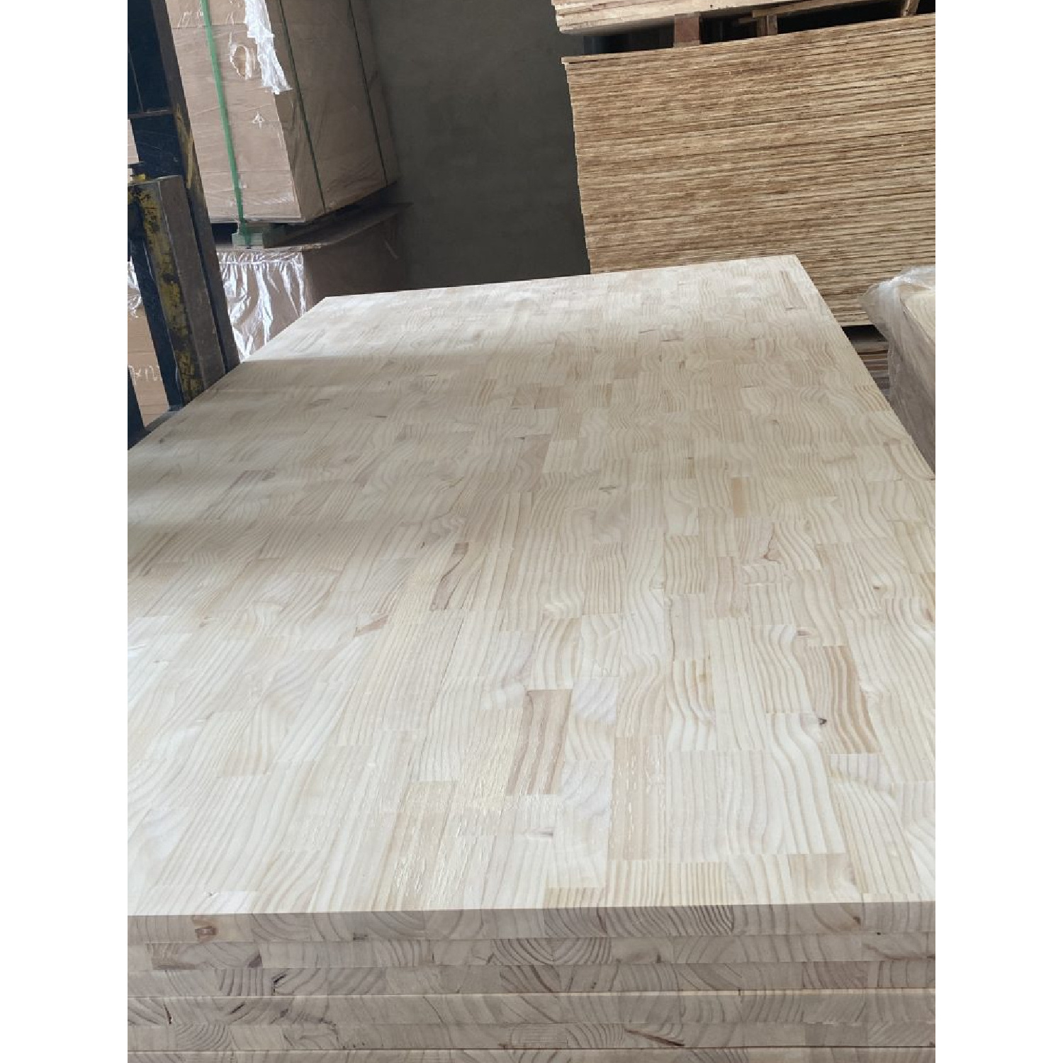 Factory Price Pine Finger Joint Laminated Board Radiata Pine Wood Finger Joint Board