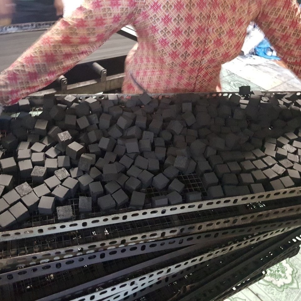 High quality Cube Shape Size Coconut Shell Shisha Charcoal For Hookah  Export standard quality