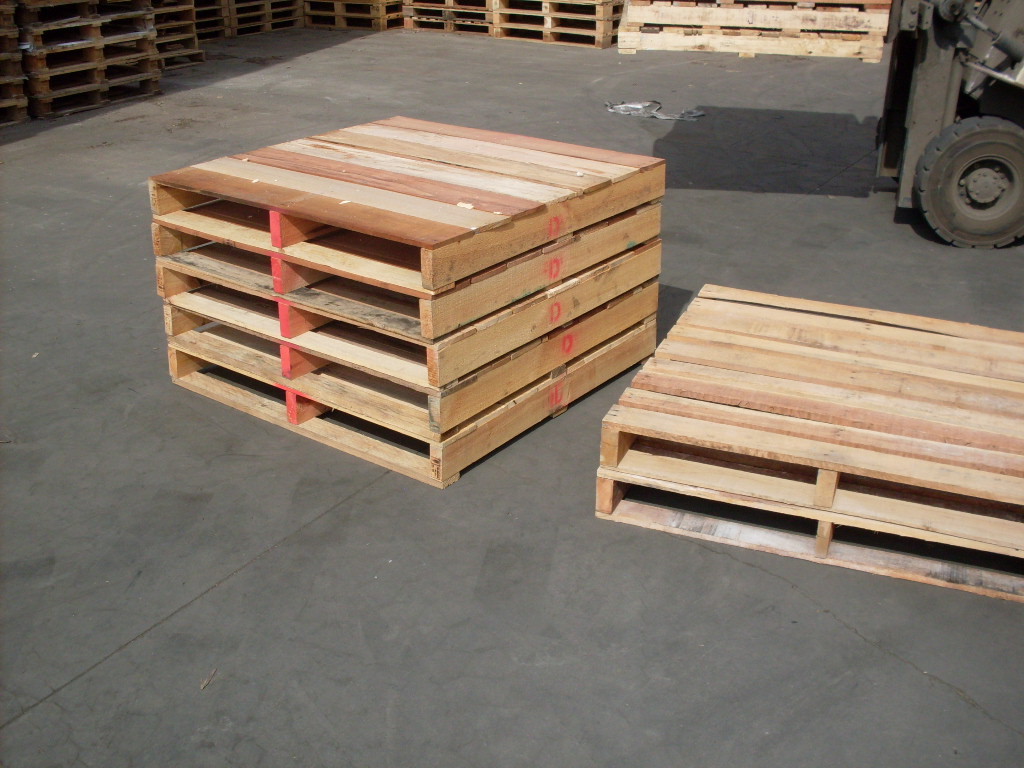 100 % Natural  Wooden Pallets - Wholesale  wood pallet -Cheap Price Transport Board Pine Solid Wood