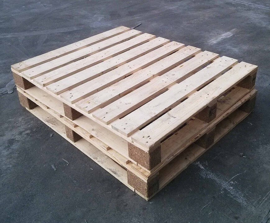 100 % Natural  Wooden Pallets - Wholesale  wood pallet -Cheap Price Transport Board Pine Solid Wood