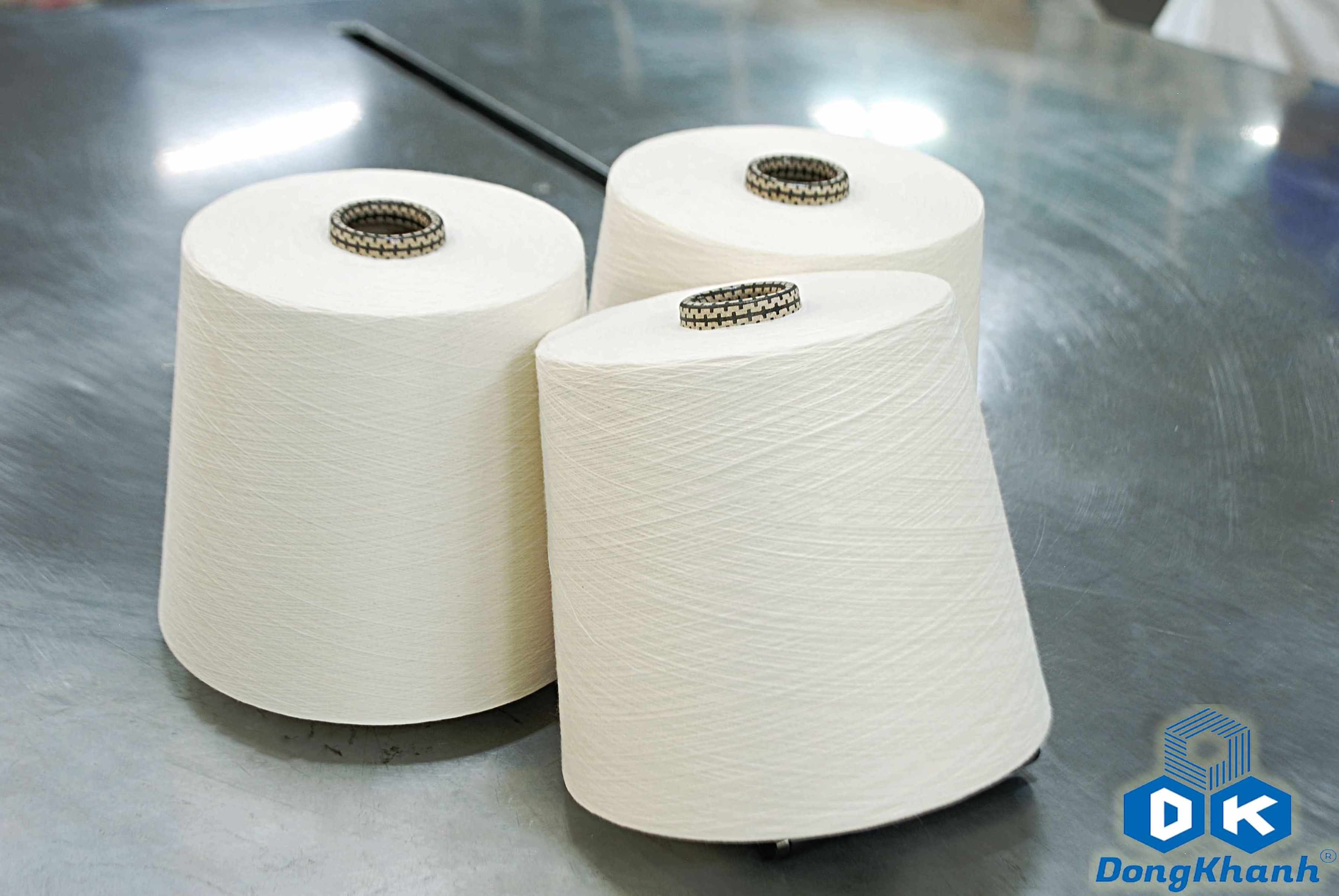 Competitive price Ring spinning cotton 100% (100% cotton yarn) for weaving From Ne 10 to Ne 40 Single yarn/Twisting yarn