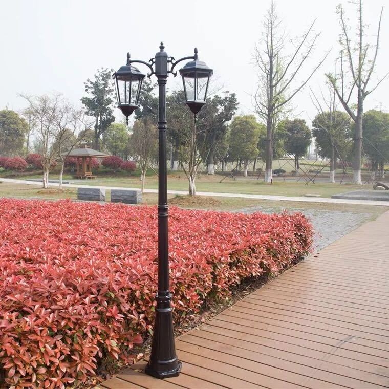 Classic European Style IP65 Waterproof Antique Street Light LED Garden Light And Poles Aluminum Garden Lamp Post