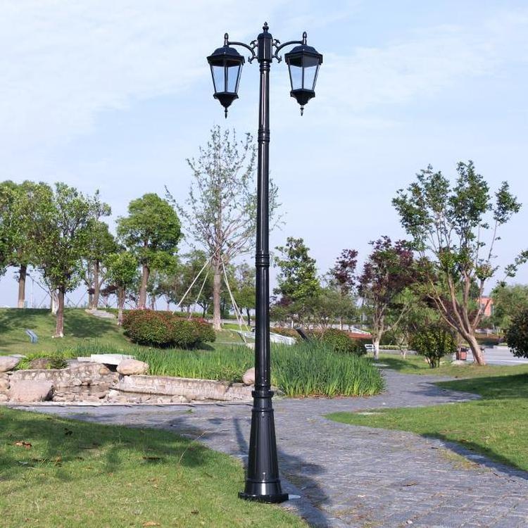 Classic European Style IP65 Waterproof Antique Street Light LED Garden Light And Poles Aluminum Garden Lamp Post