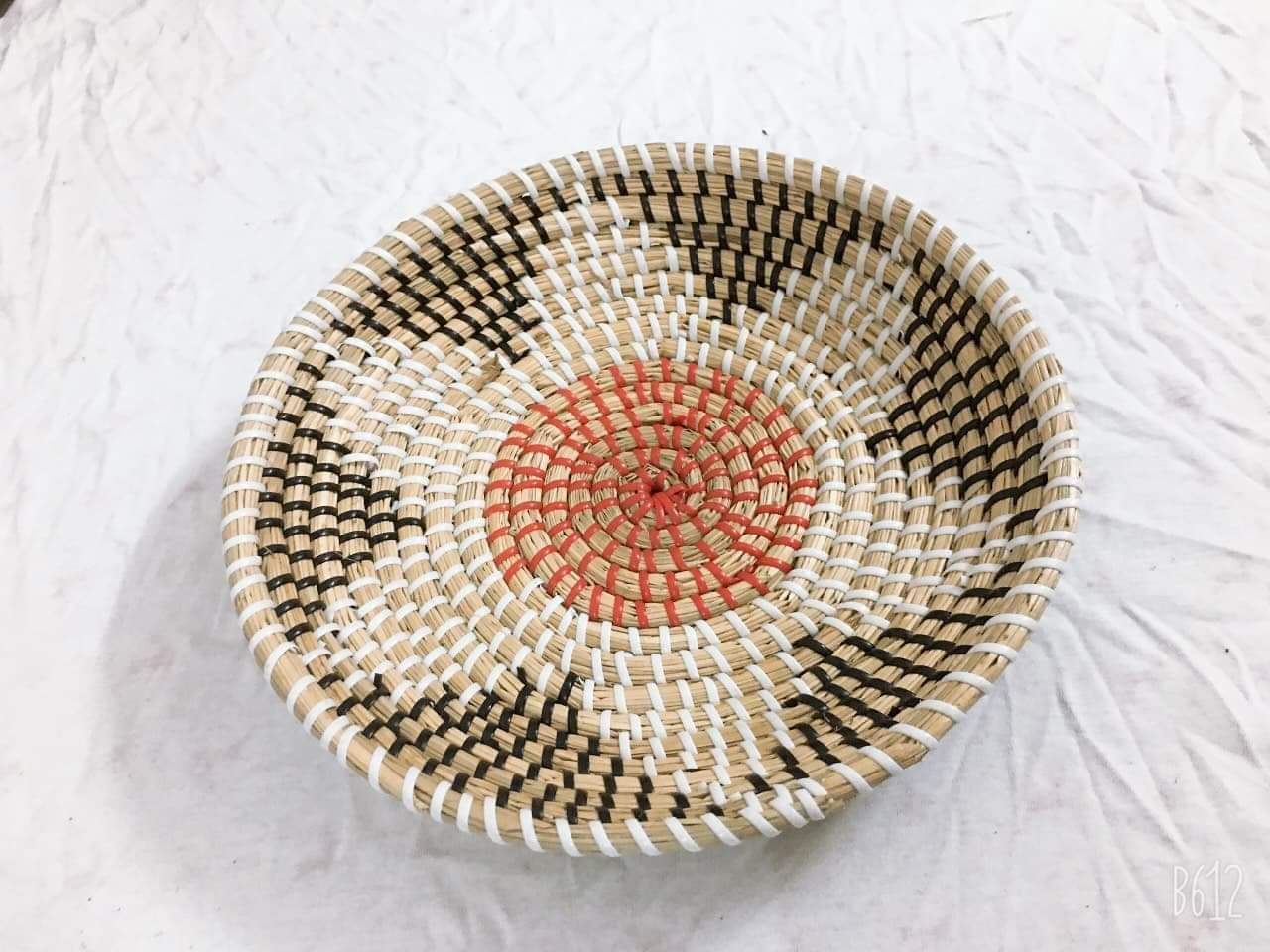 Brown Seagrass Hanging Handmade Spiral Basket Plate Wall Decor - Starburst Natural Seagrass Wall Decor Set