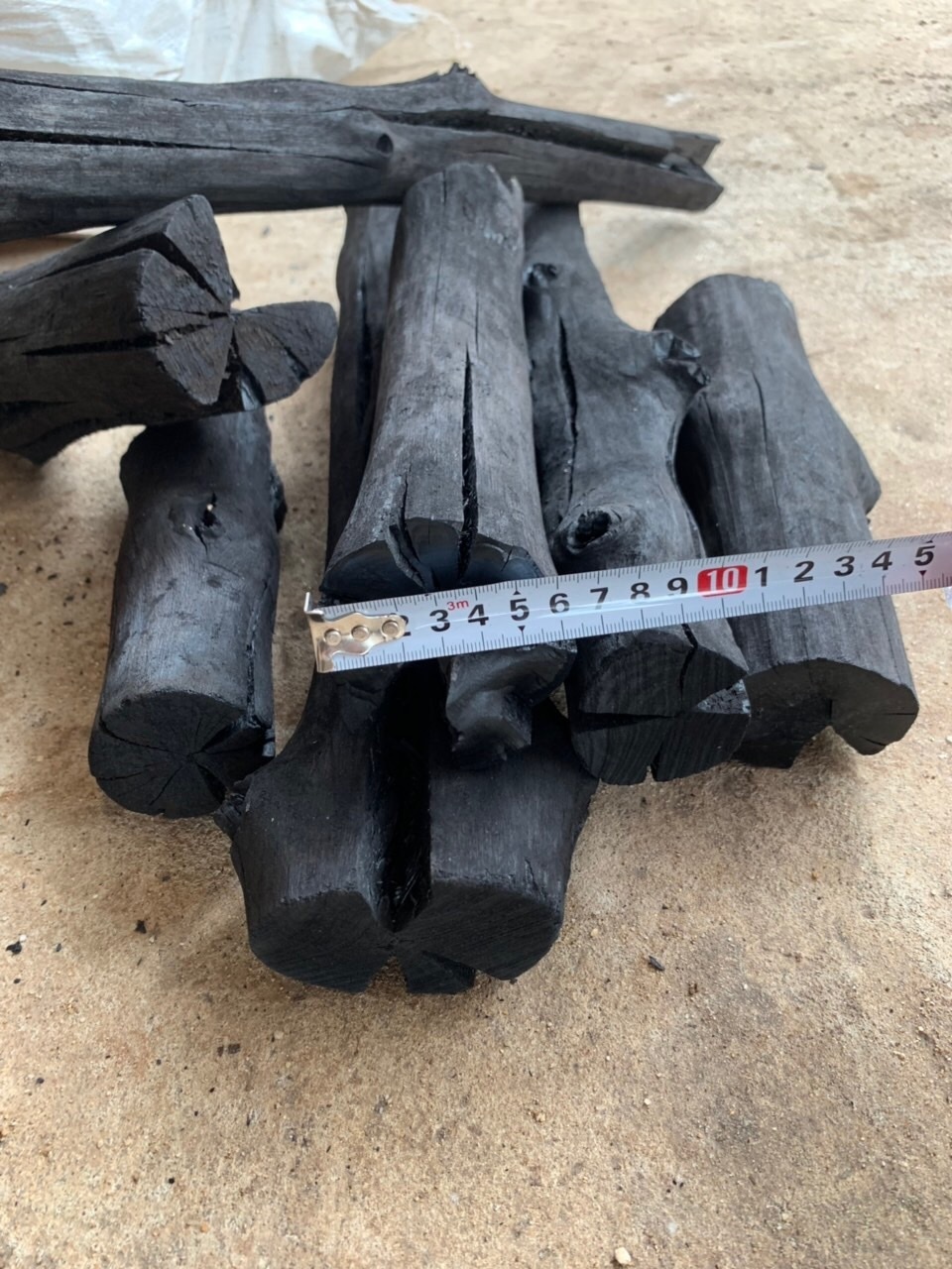 100% NATURAL MANGROVE Firewood Natural charcoal Vietnam Mangrove charcoal lump stick hardwood charcoal