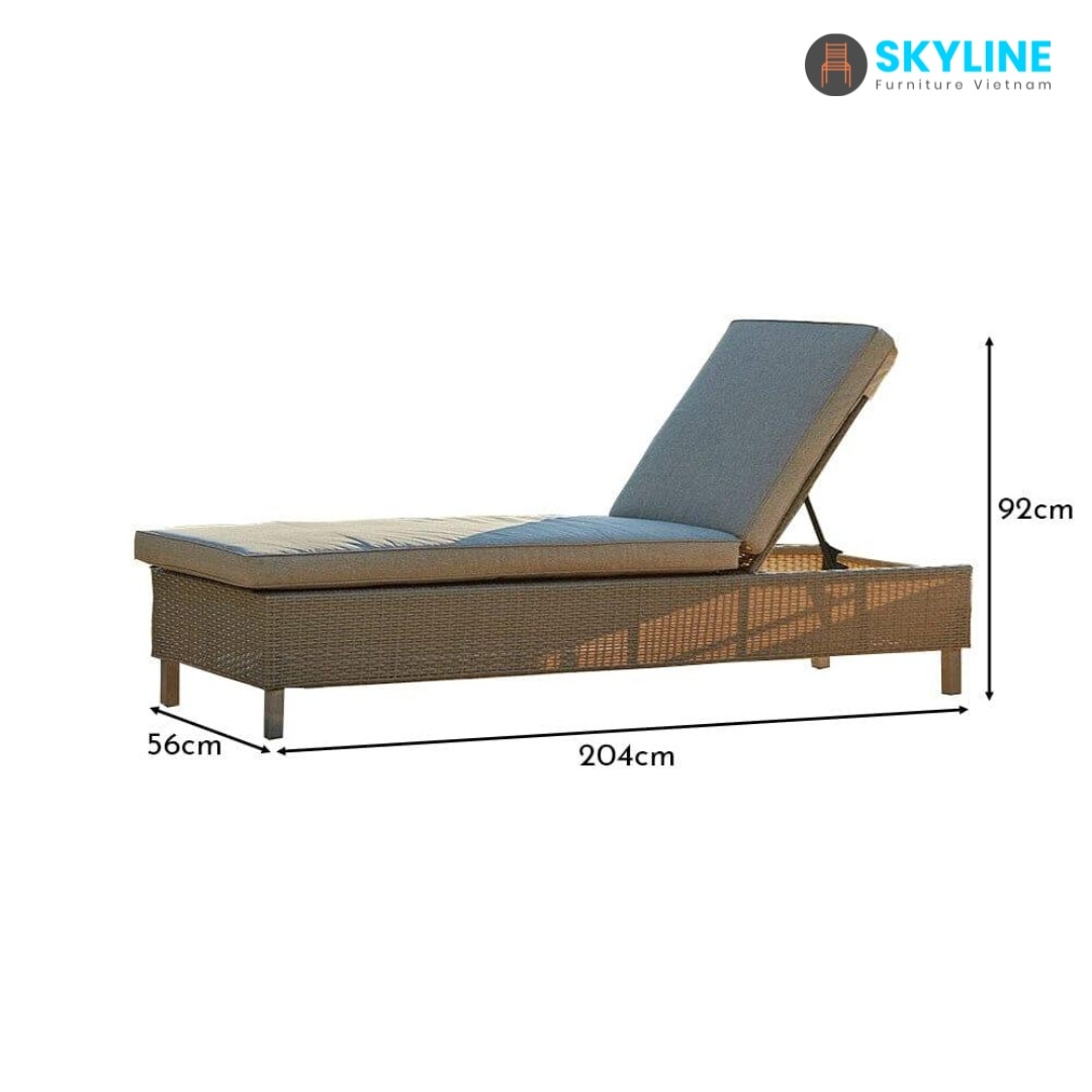 Wholesale Custom Sun lounger leisure seaside PE Rattan Garden Outdoor Beach Bed Swimming pool Lounge Recliner Beach chair