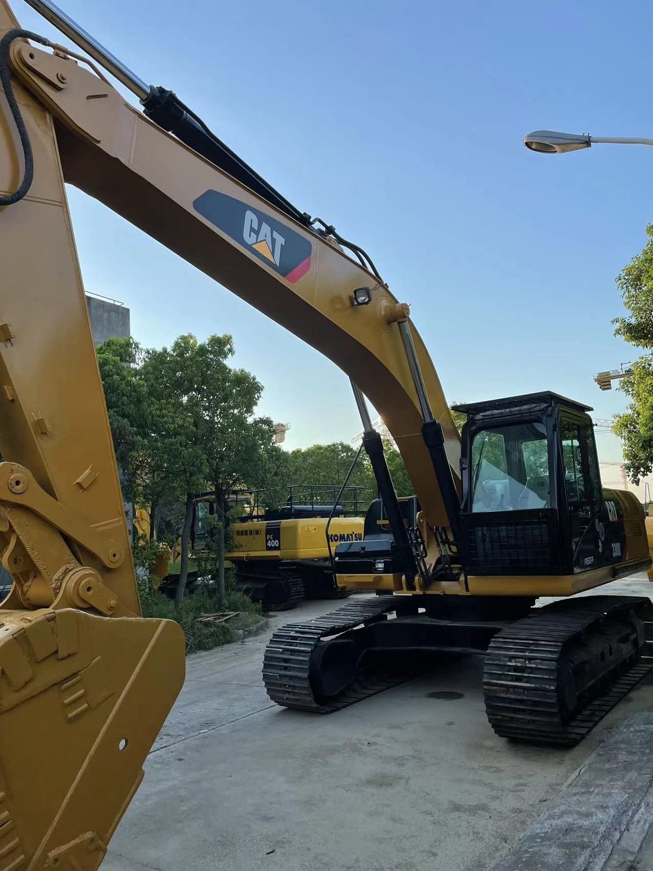 Used CATERPILLAR Crawler Hydraulic Excavator 330D Cross-Country Forklift Truck Used Cheap for Sale in Shanghai China