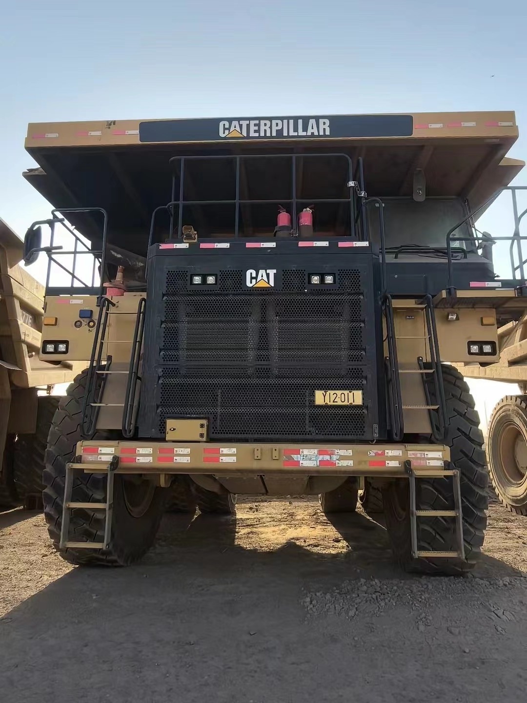 USED CAT 777E DUMPER DUMP TRUCK HIGH QUALITY IN GOOD CONDITION