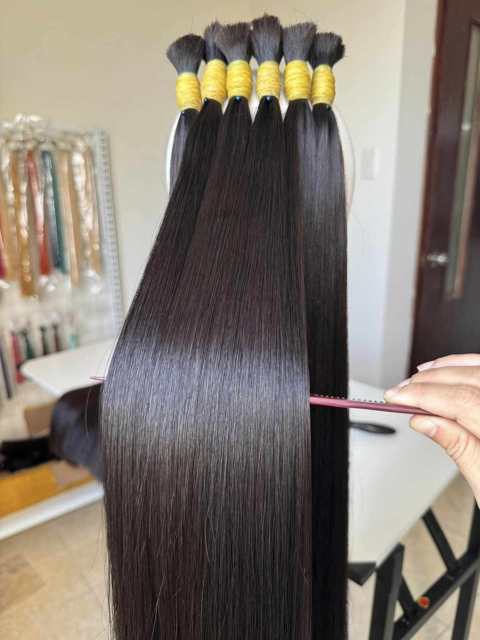 Stunning must have item 1B black wavy curly straight human hair bulk human hair for braiding virgin raw Vietnamese hair